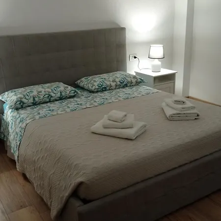 Casa Mirta Apartment