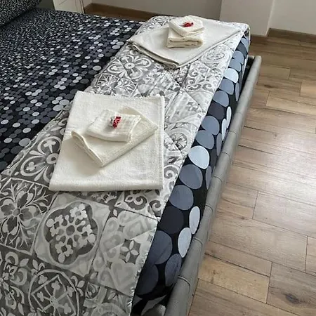 Lägenhet Casa Mirta Mandello del Lario